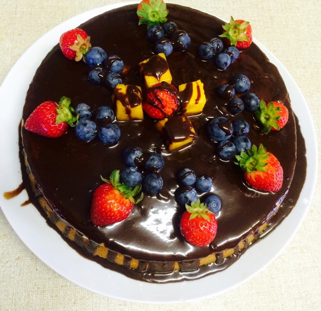 巧克力淋面裸蛋糕