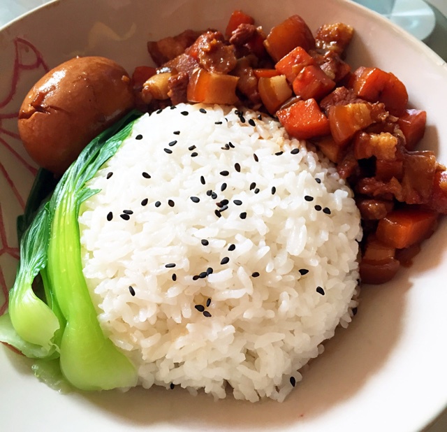 台式卤肉饭