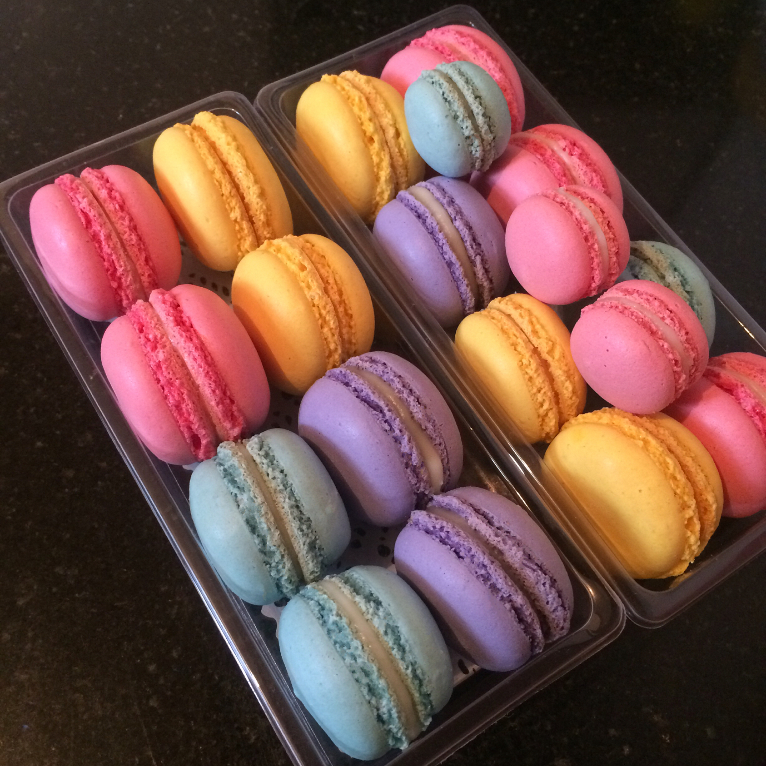 马卡龙(杏仁蛋白糖饼)