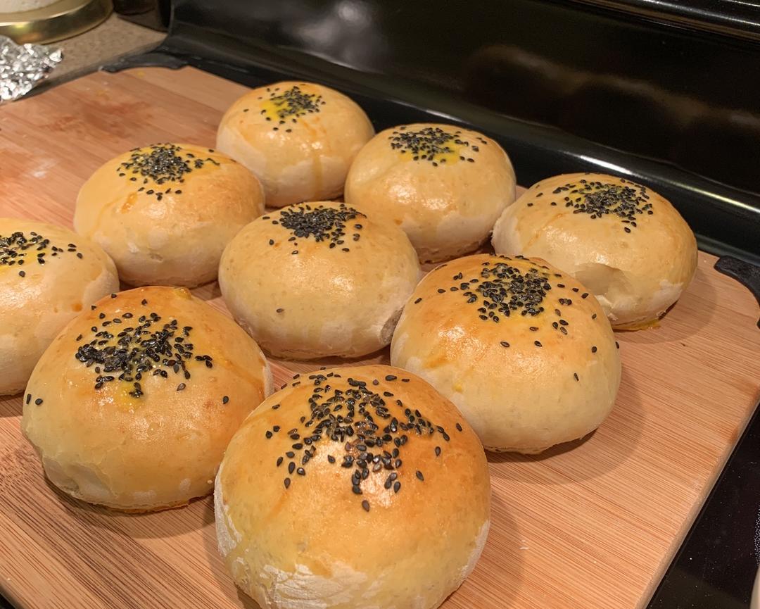 黄金豆沙包
