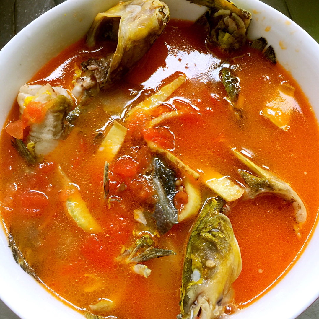 阿哲哲啊做的番茄豆腐黄骨鱼汤