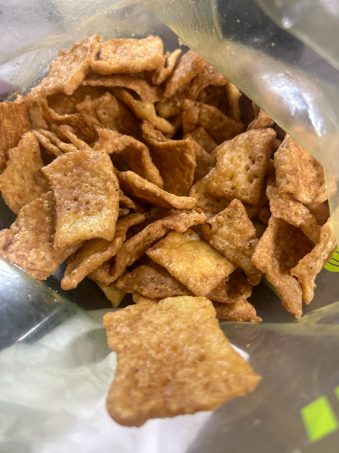 自制小米锅巴，纯手工，嘎嘣脆，吃了会上瘾