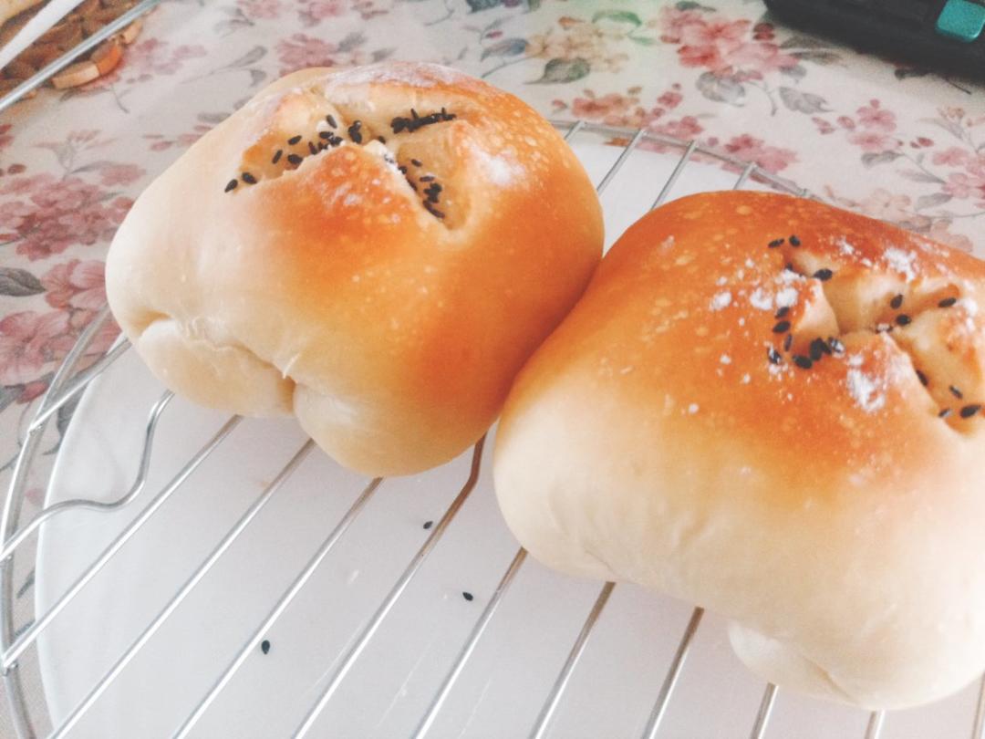牛奶软面包