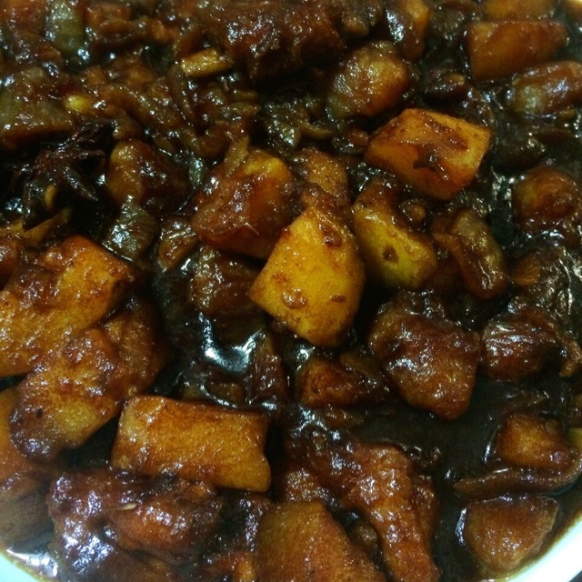 红烧鸡翅炖土豆