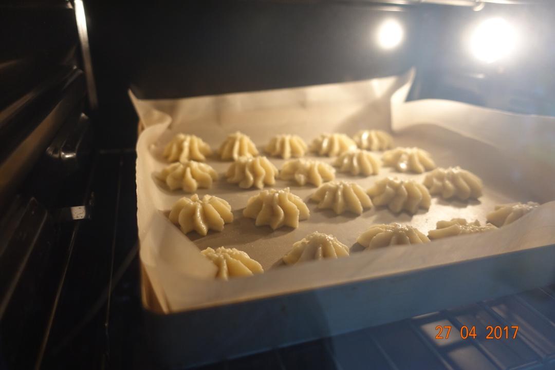 香酥曲奇~爱烘焙的姐姐