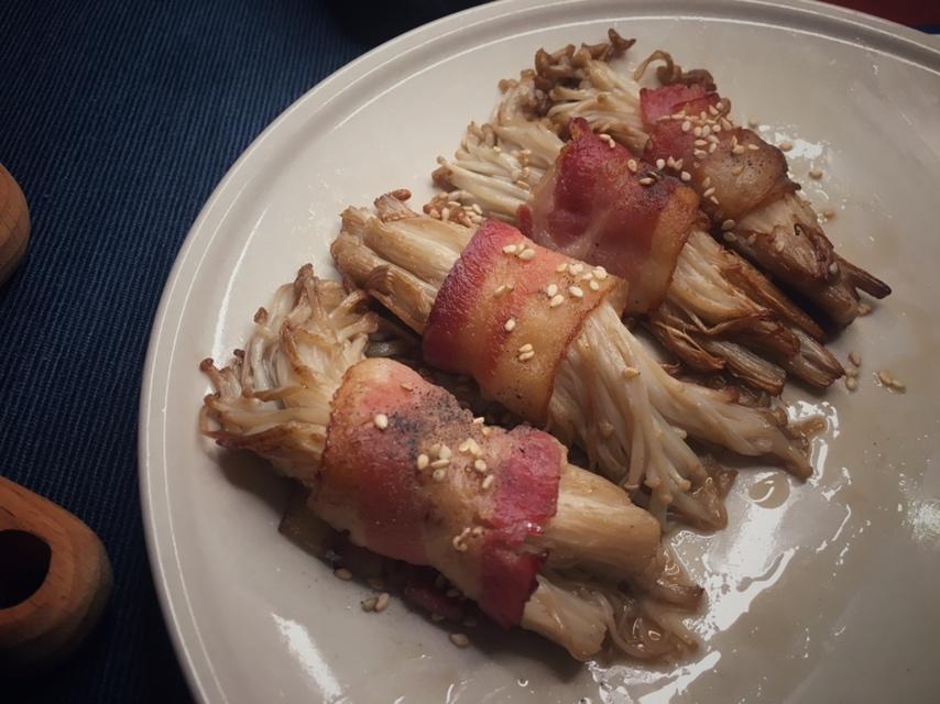 香煎培根金针菇卷