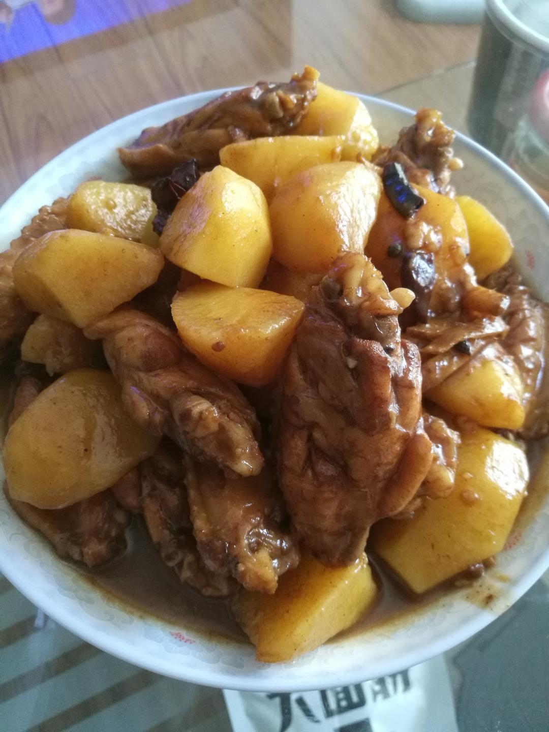 土豆炖鸡翅（快手零失败）