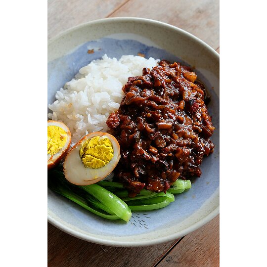 阿de做的洋葱酥卤肉饭