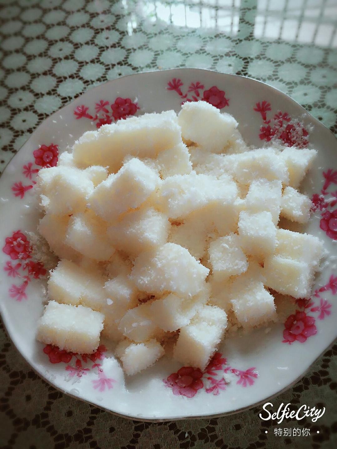 完胜85度C牛奶椰丝小方