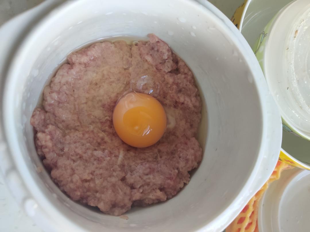鸡蛋肉饼汤