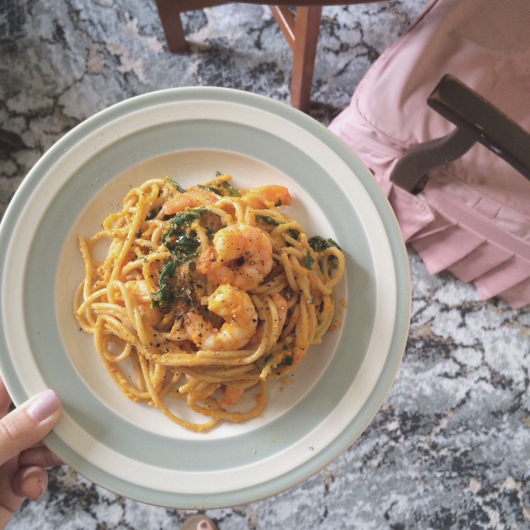 胡萝卜甜椒酱意面