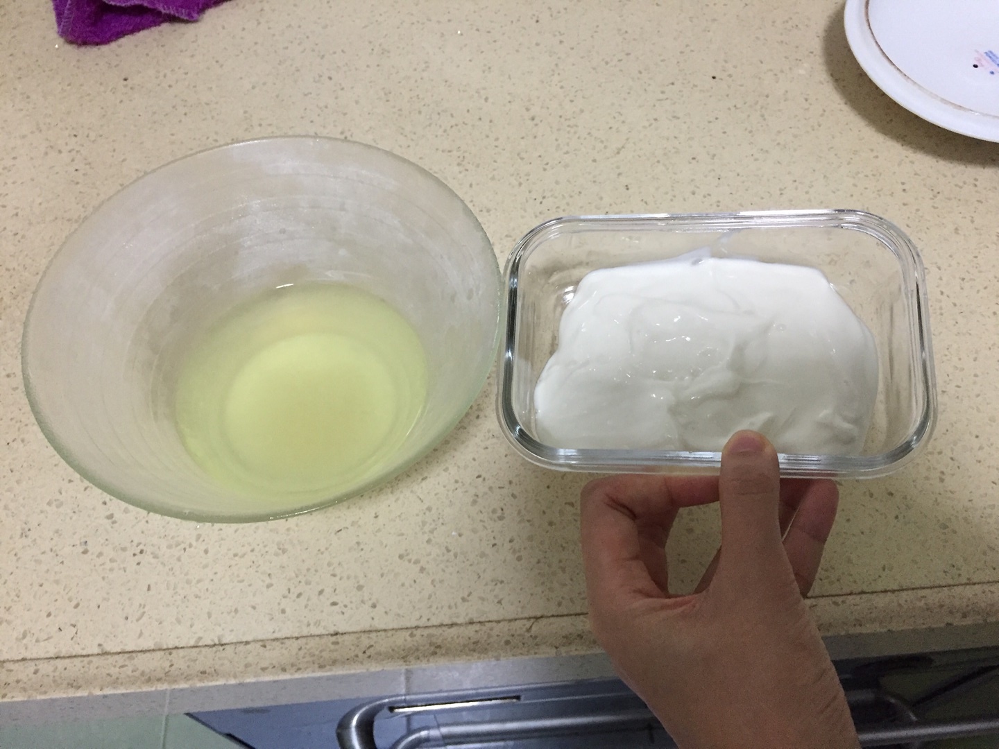 屌丝版乳清分离器~希腊酸奶的做法