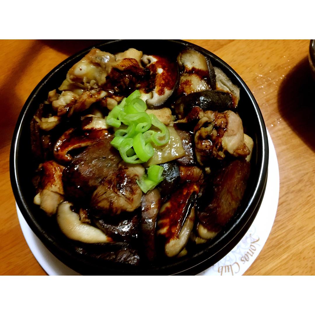 鸡肉蒸饭