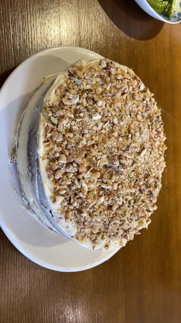 【经典胡萝卜蛋糕】 不需打发的简单快手蛋糕，胡萝卜的华丽变身 绝妙的消耗胡萝卜方法