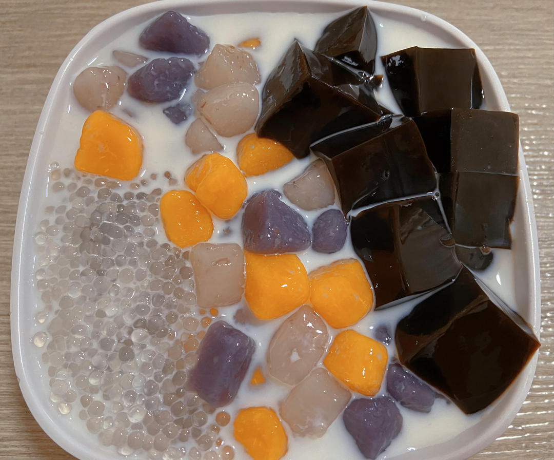 椰浆红豆芋圆烧仙草