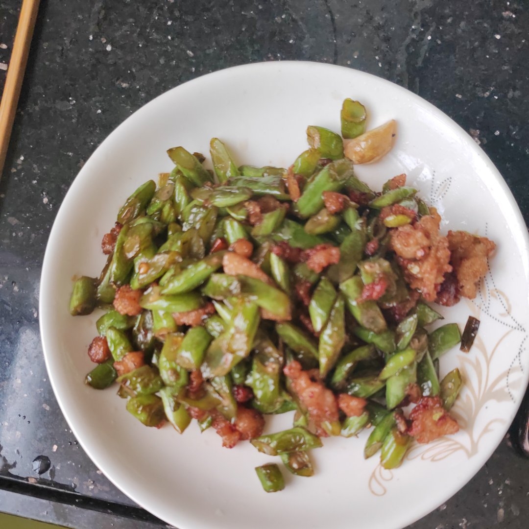 肉沫豆角下饭菜