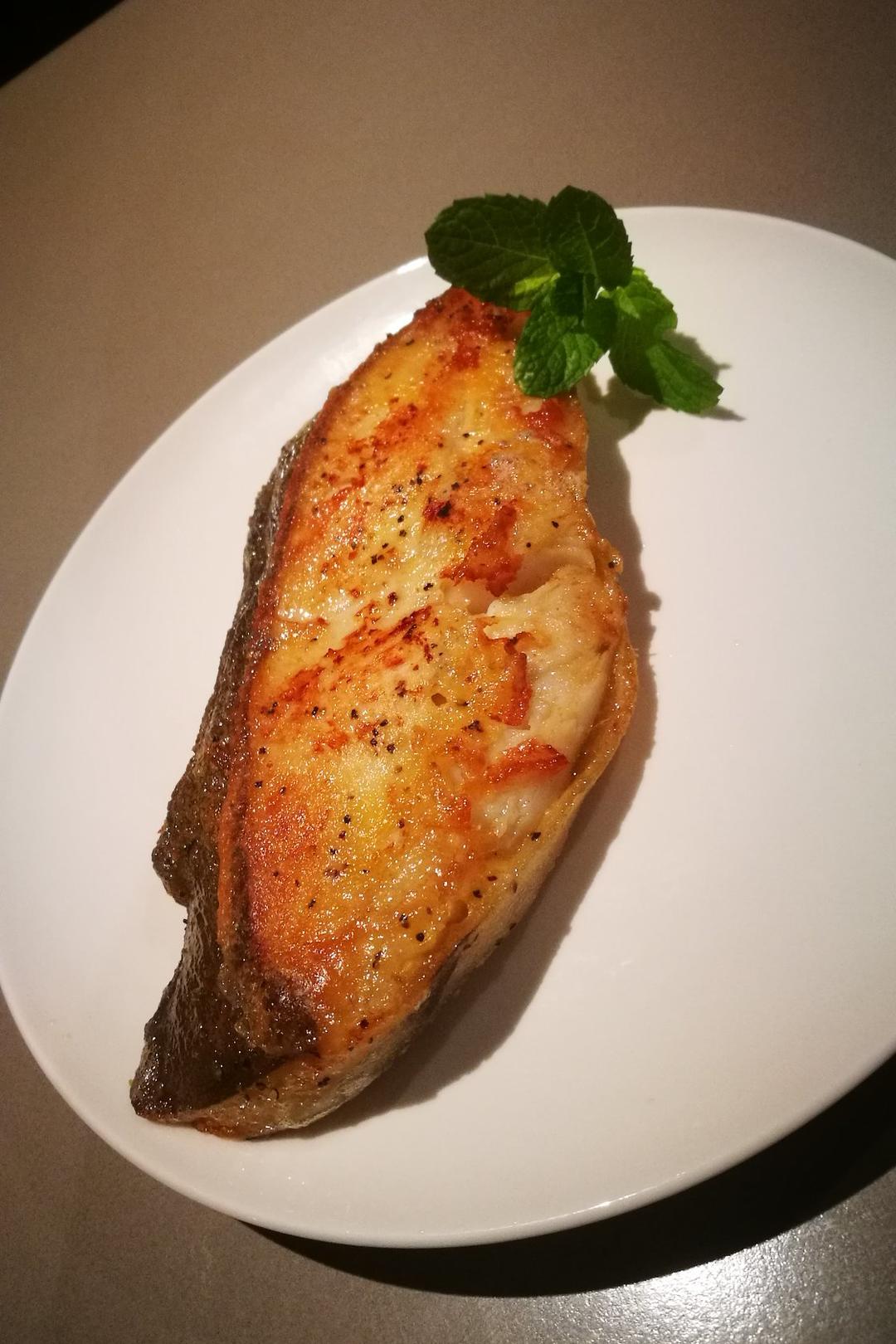 不会煮的煮妇做的香煎鳕鱼