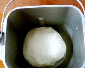 奶香馒头（面包机揉面）的做法 步骤2