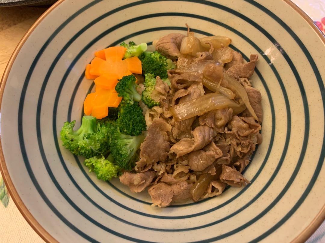 肥牛饭