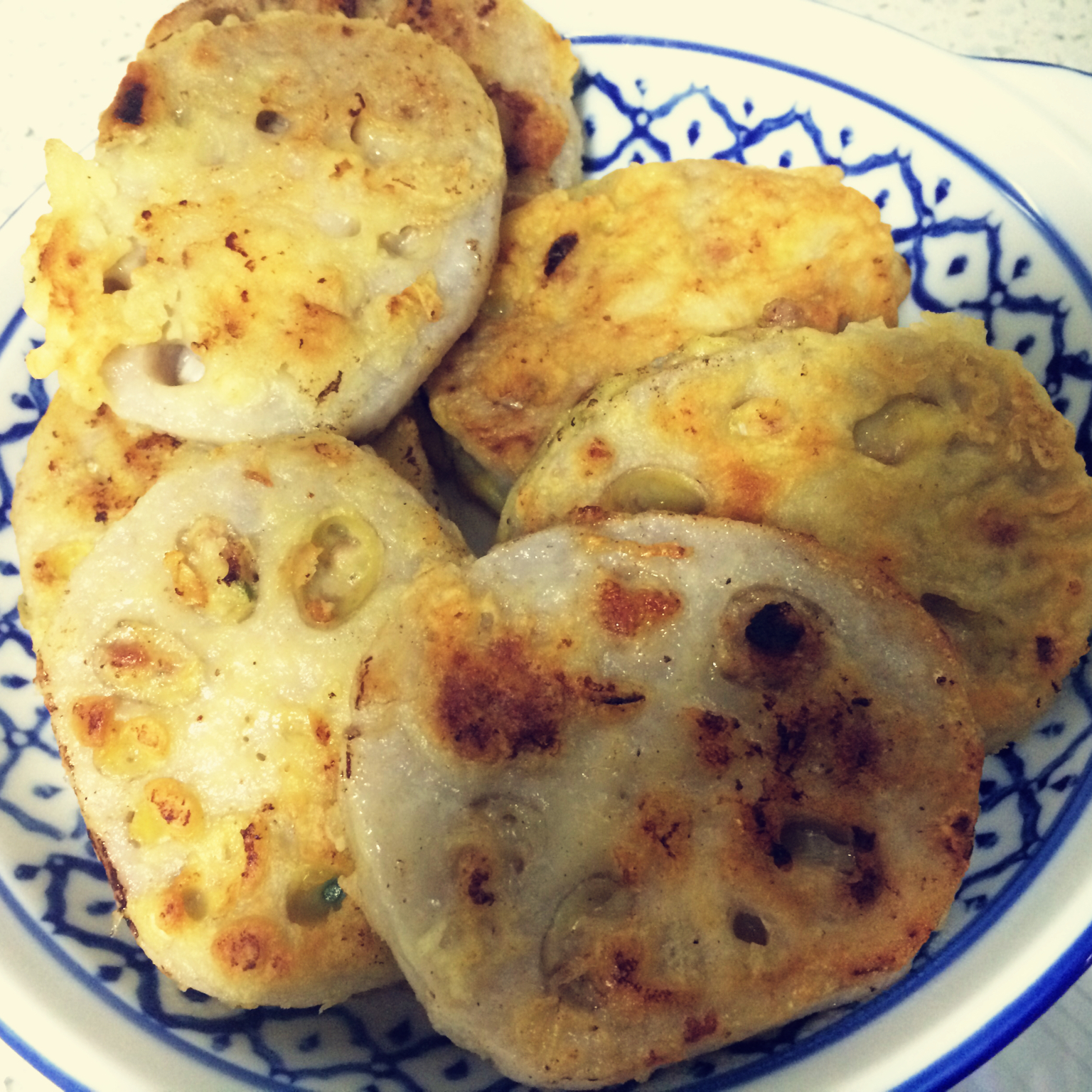 小兔子和大象做的香煎藕盒