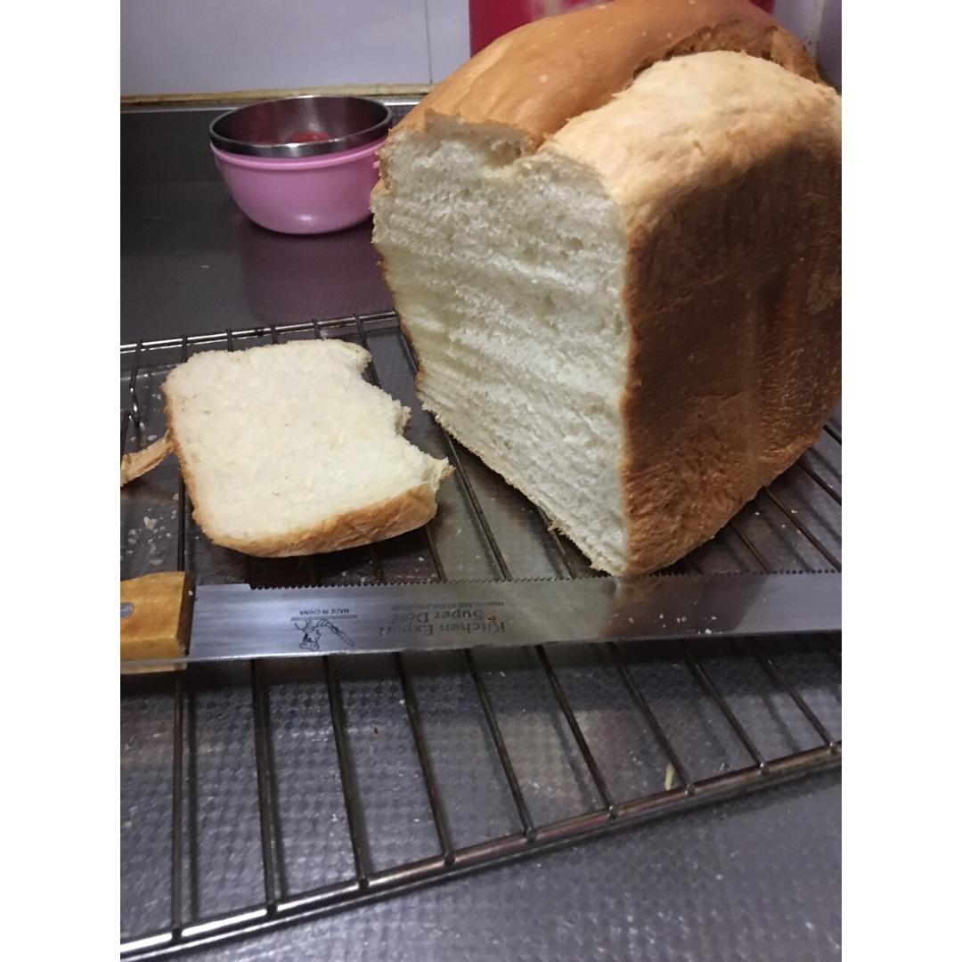 牛奶面包吐司