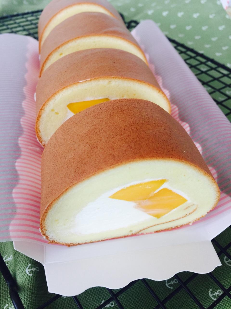 胖乎乎奶油芒果卷/不开裂不掉皮全过程详细图解烘焙视频/蛋糕篇6：「厚卷」