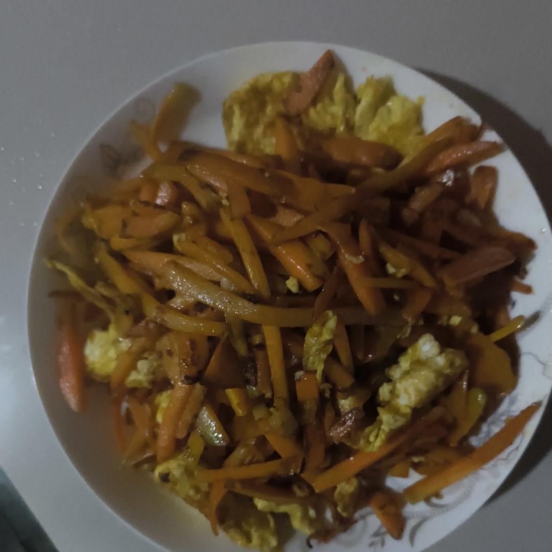 胡萝卜丝炒蛋
