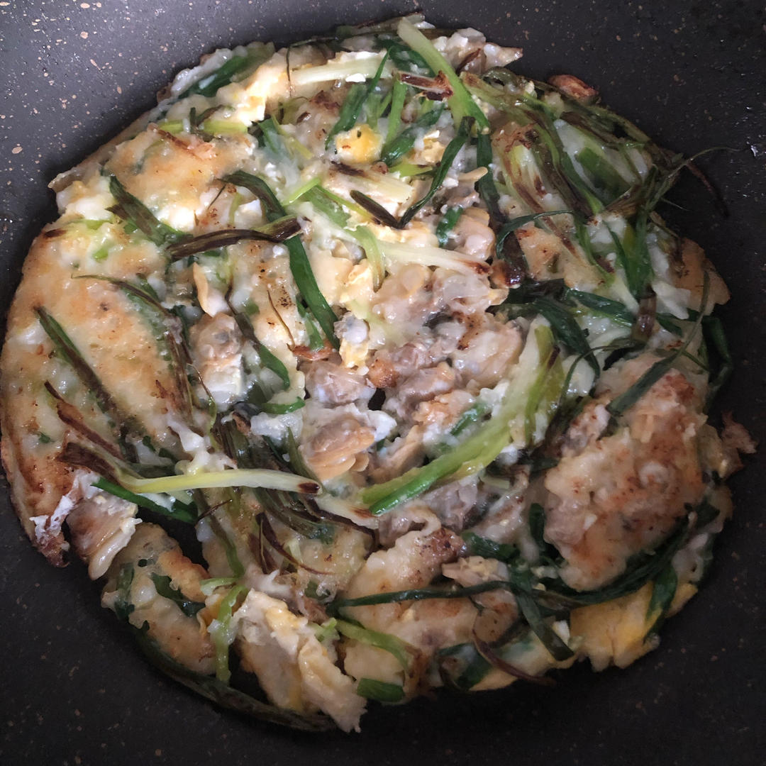 做出跟餐厅一样酥嫩的【韩式海鲜葱饼】