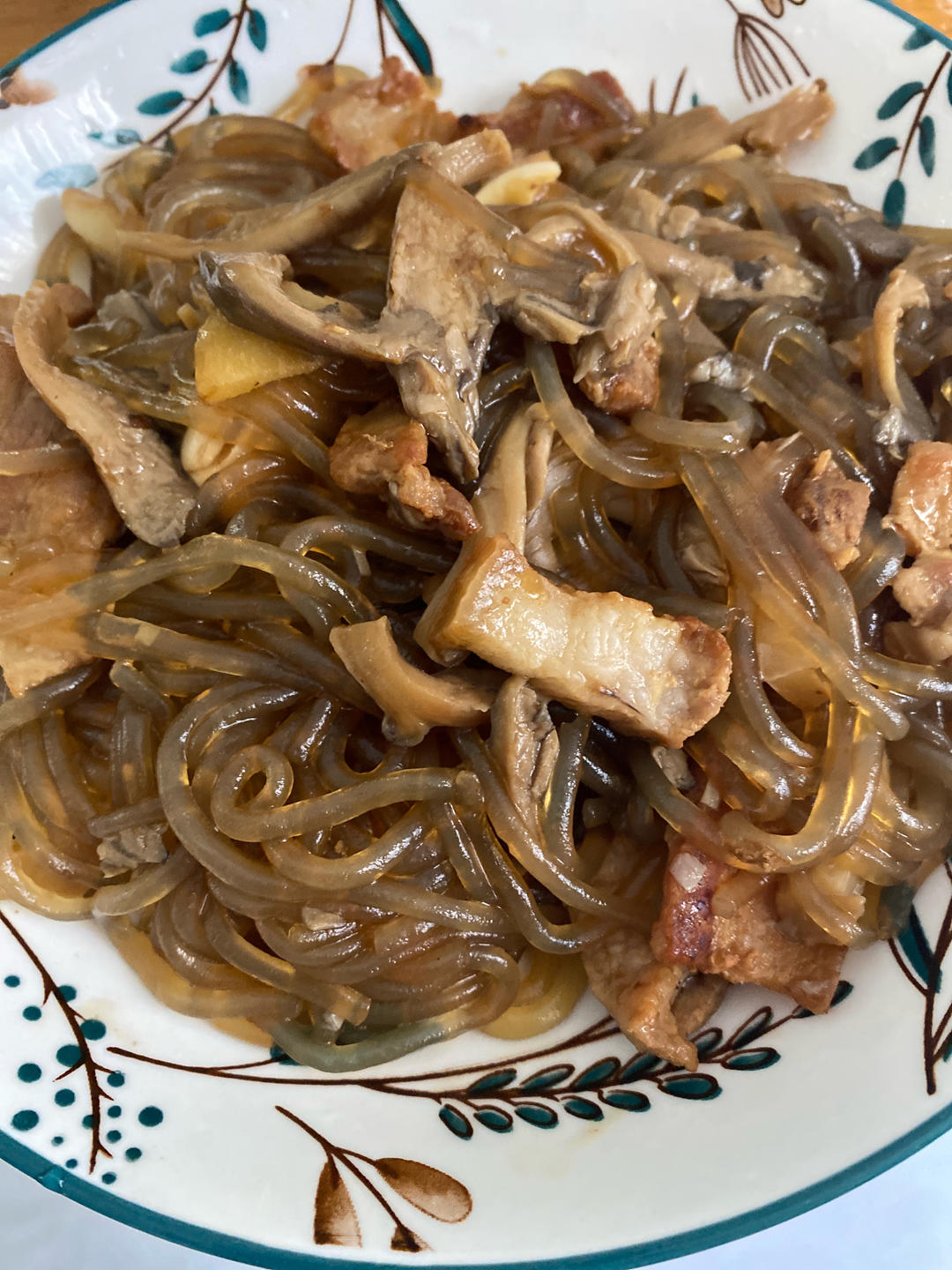 蘑菇炖粉条