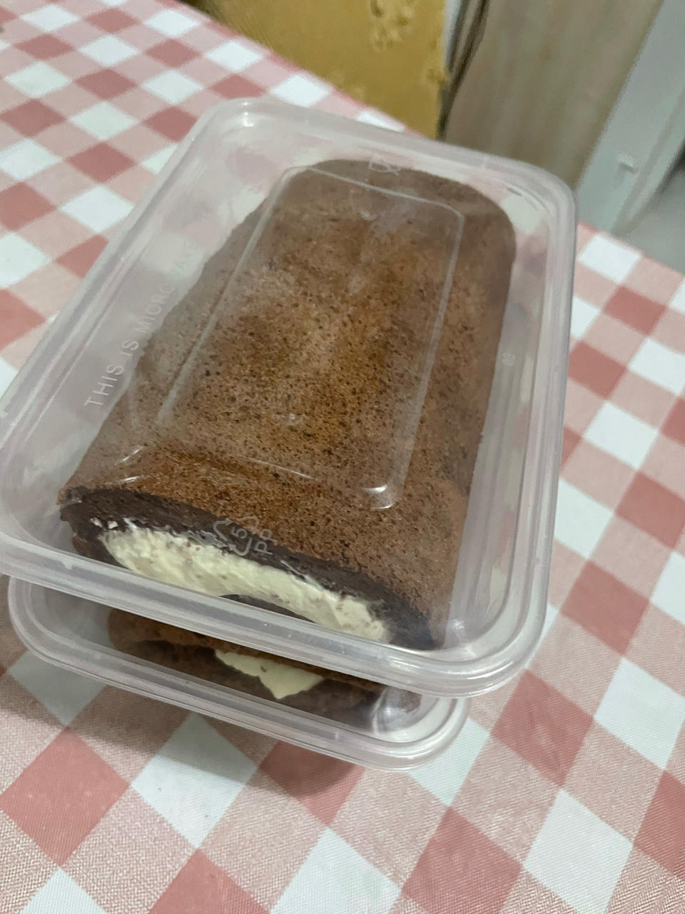 超浓郁卷不裂的巧克力蛋糕卷