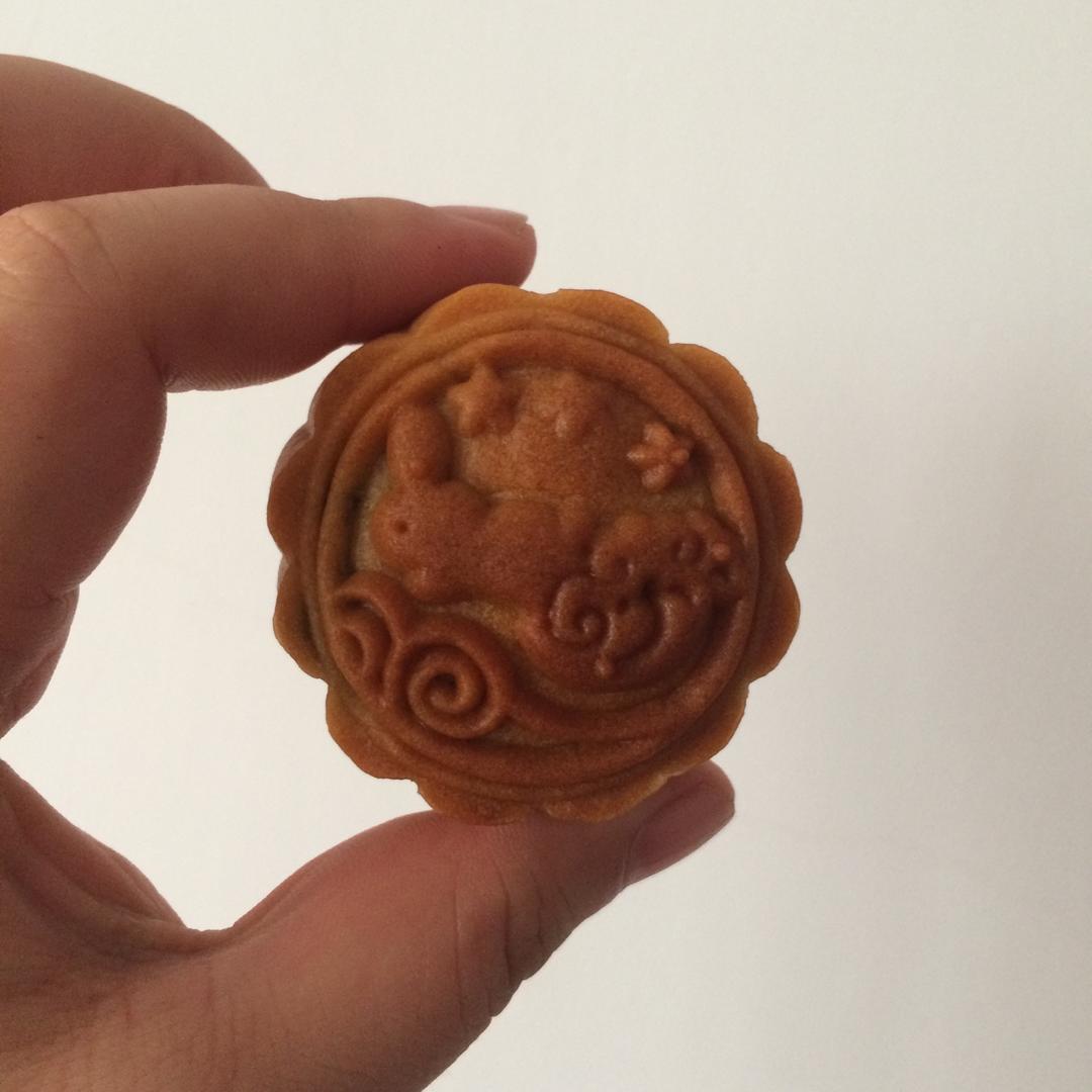 广式月饼—蛋黄冬翅月饼