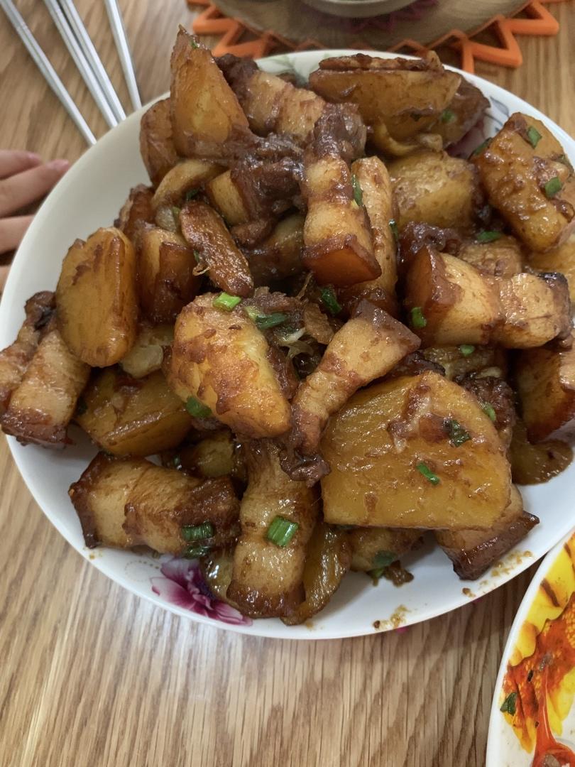 私房红烧肉 垂涎三尺软糯无比