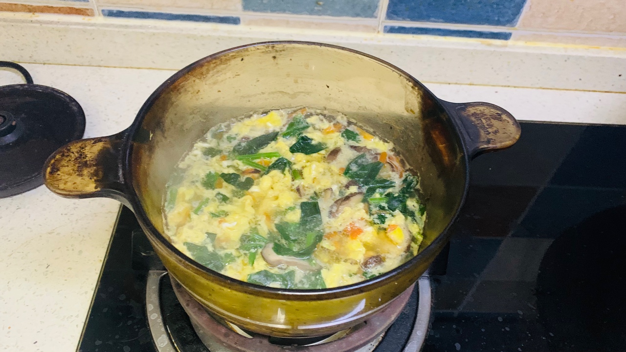 鲜蔬芙蓉汤（给不爱吃菠菜和胡萝卜的孩子）的做法