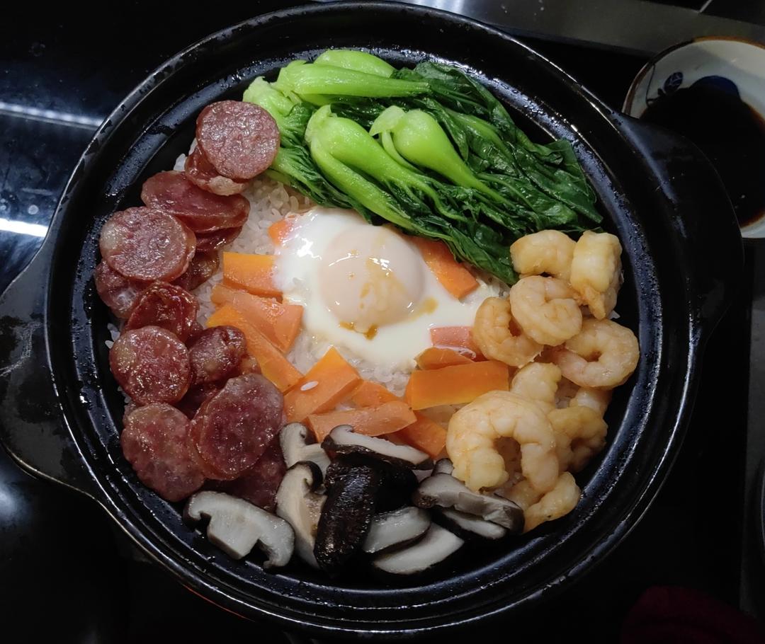 腊味煲仔饭