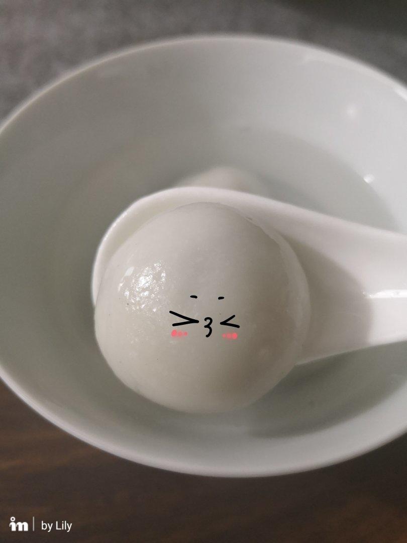 黑芝麻汤圆【新手不失败的不甜齁不油腻的汤圆】