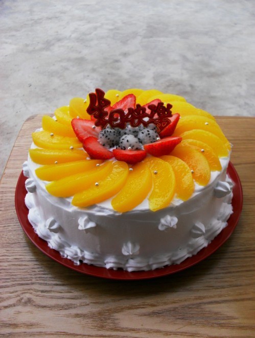 舞缤纷做的黄桃奶油蛋糕