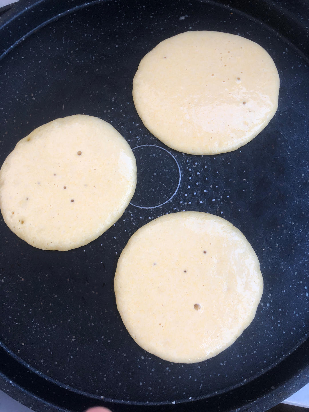 玉米面松饼，早起5分钟搞定，又软又健康
