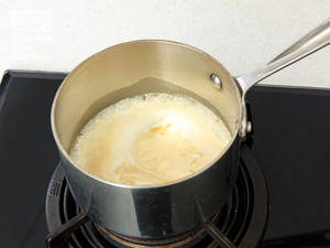 日式香浓炼乳面包的做法 步骤7