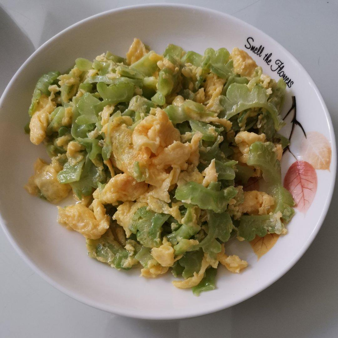 苦瓜炒鸡蛋