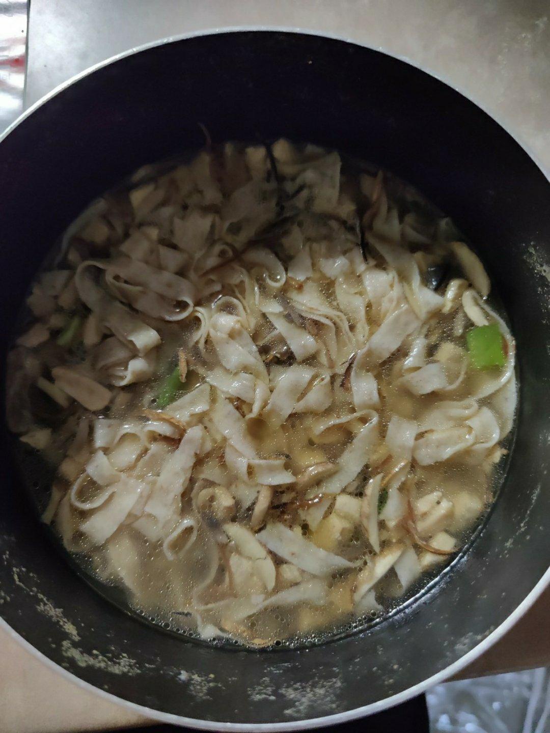 鲜香鸡肉面