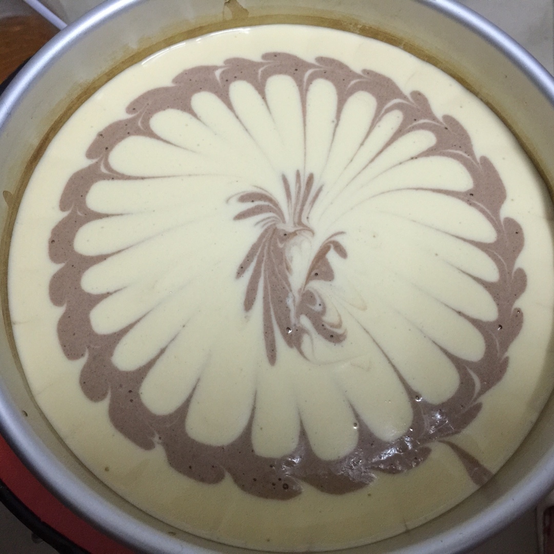 双色拉花戚风蛋糕