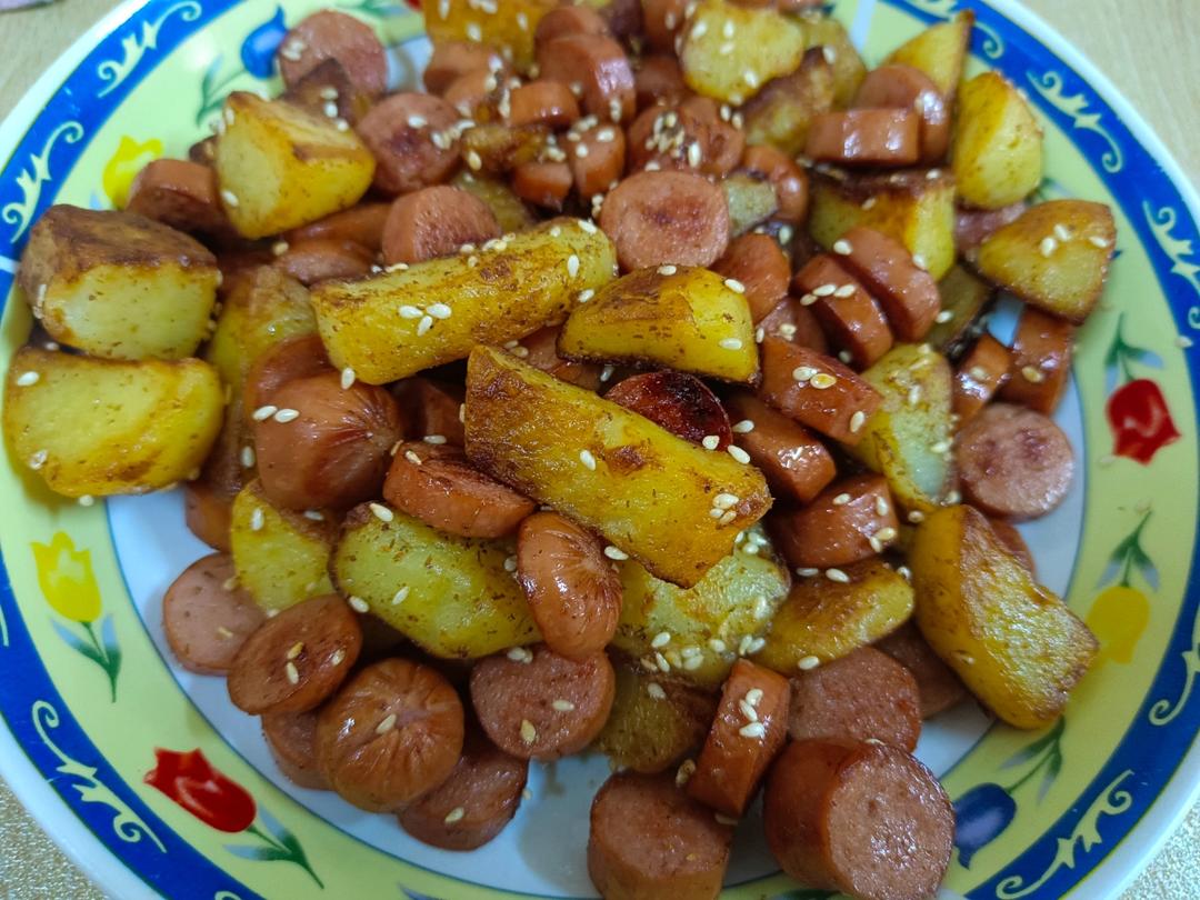 香辣过瘾的孜然土豆火腿，比路边摊还好吃