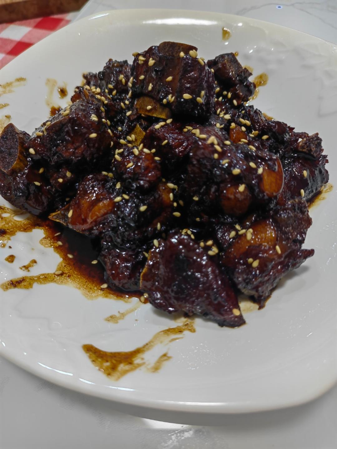 不焯水不放油的家常红烧肉