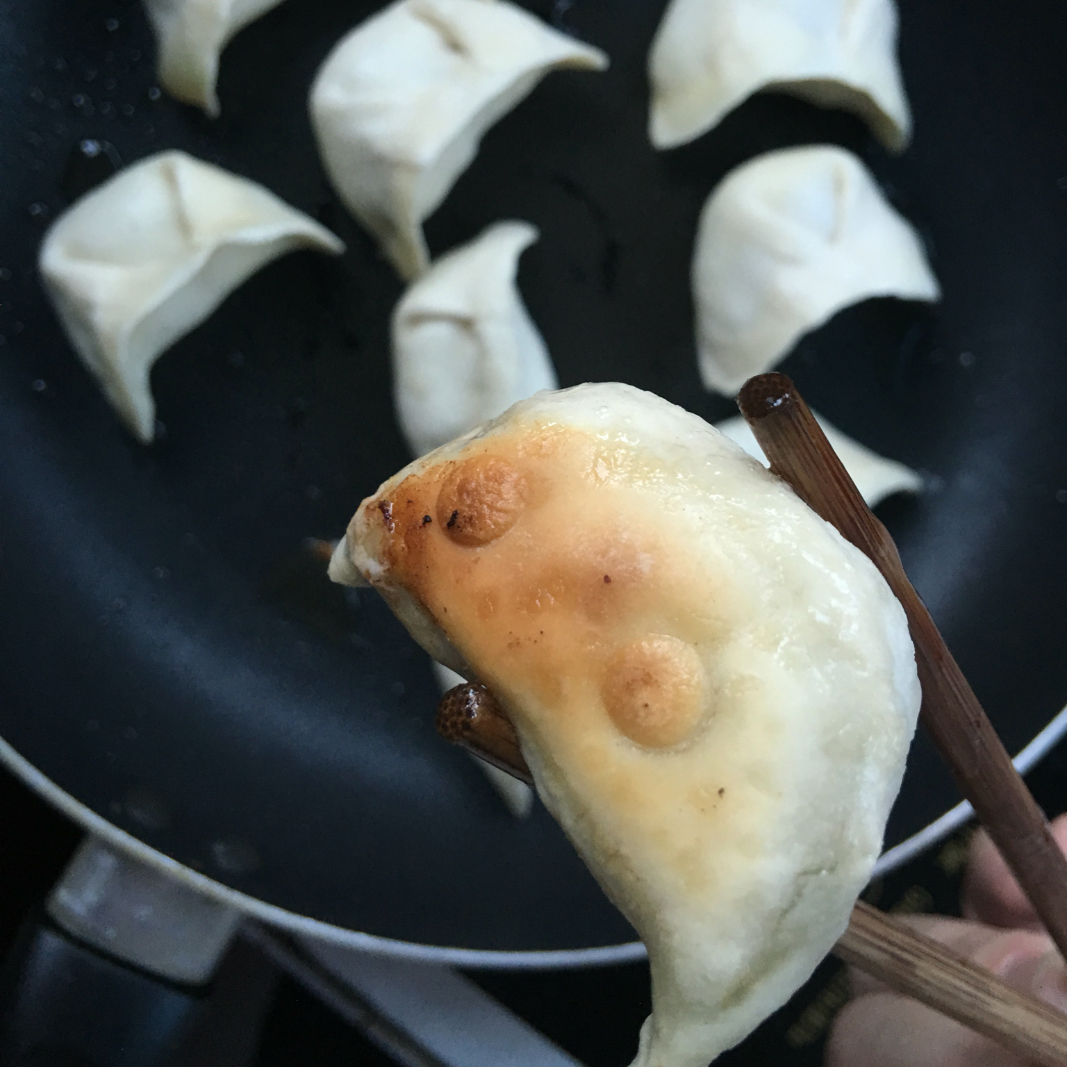 脆底煎饺