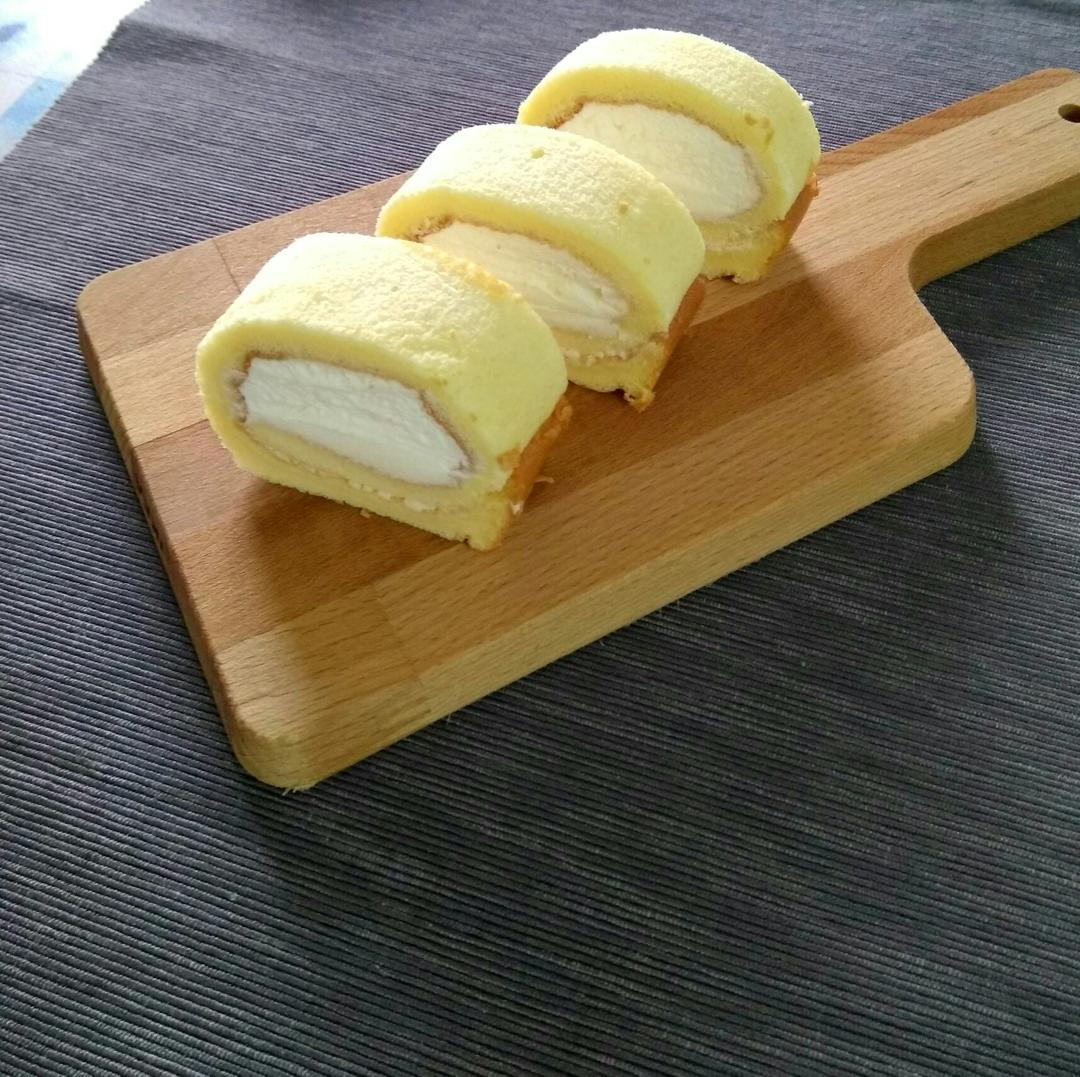 《Tinrry下午茶》教你做基础原味蛋糕卷