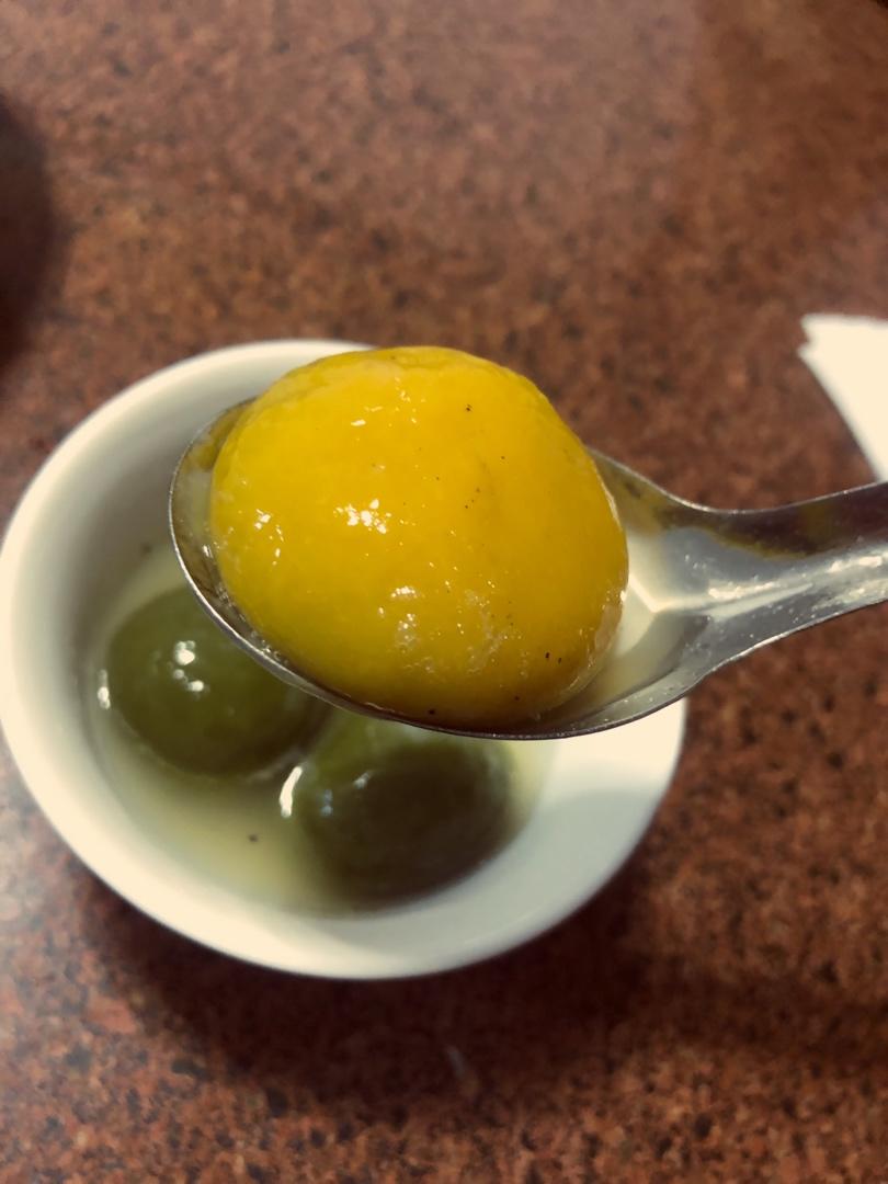 南瓜汤圆（黑芝麻馅）