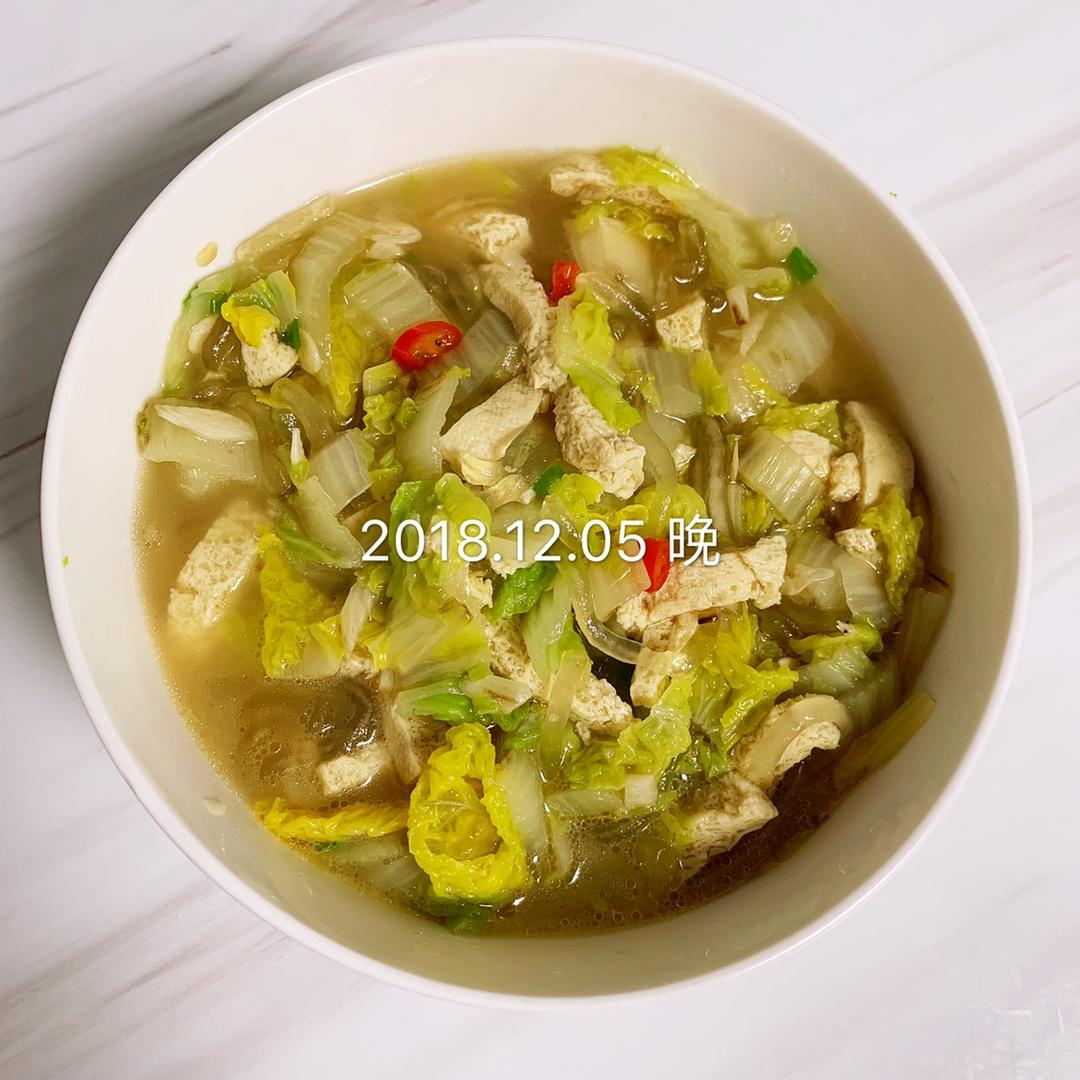 白菜炖冻豆腐