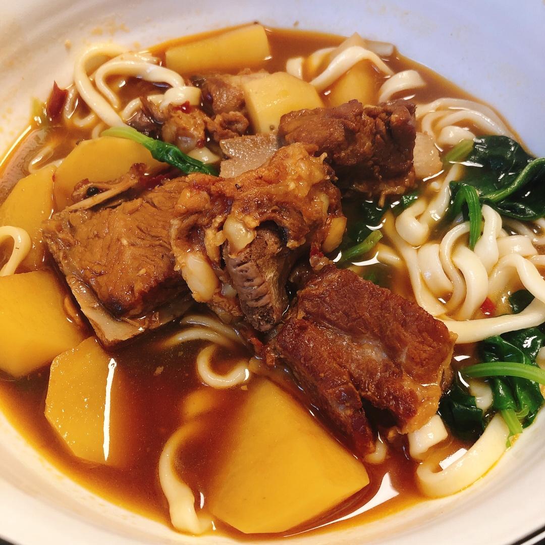 红烧排骨面