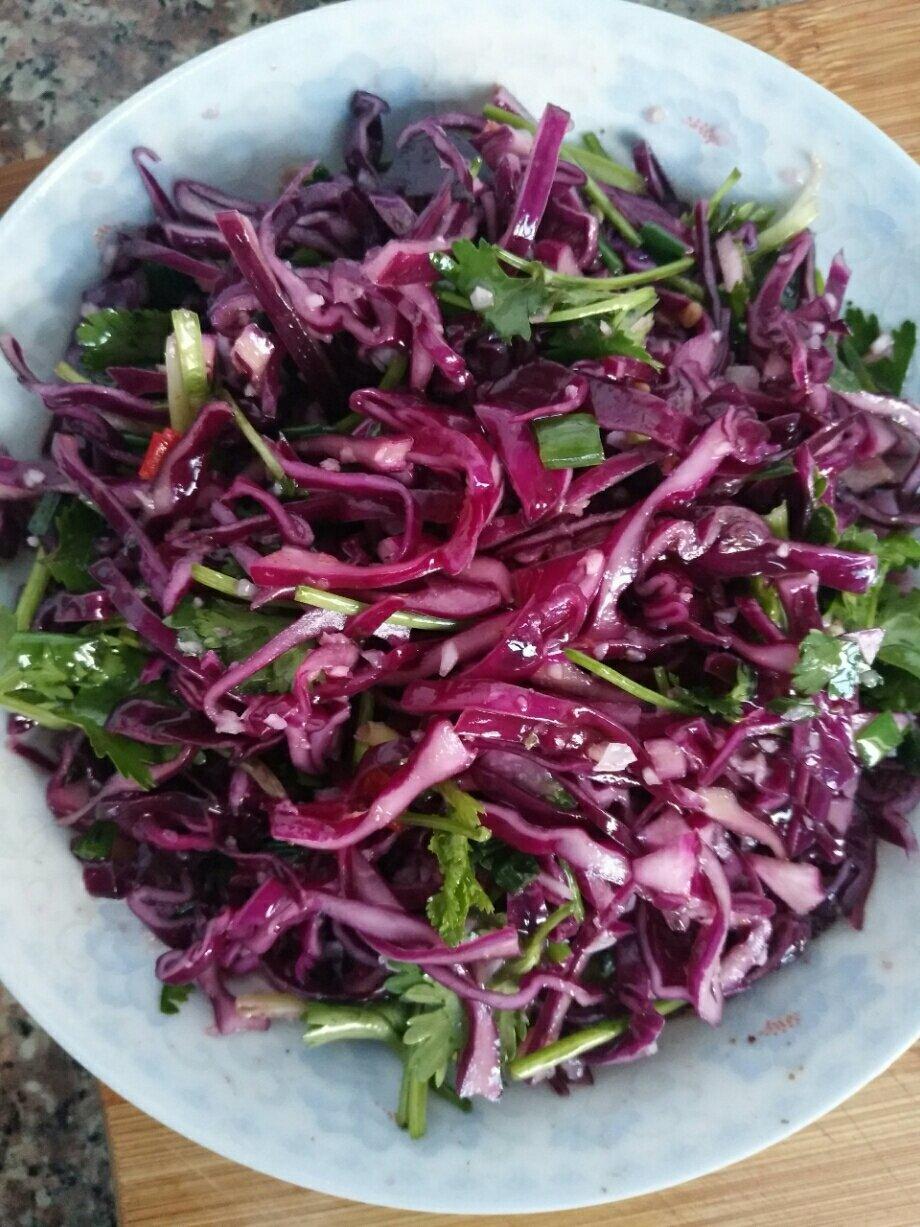 凉拌紫甘蓝