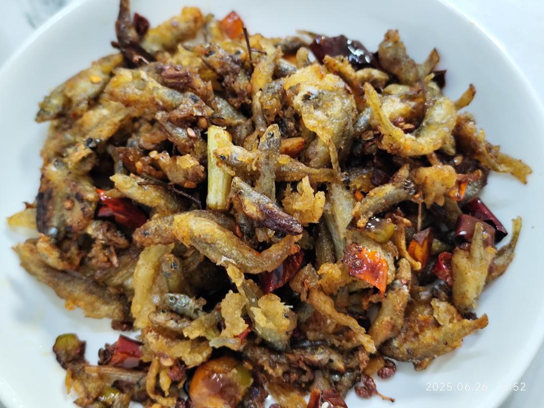 小时候的味道之油炸小鱼仔